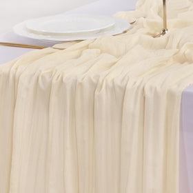Socomi beige runner enhances holiday dining ambiance with a cozy glow.