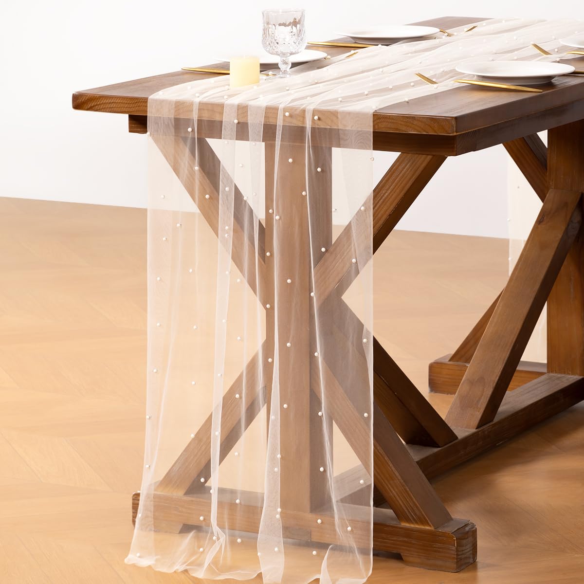 Socomi 3-piece ivory white runner set for versatile table styling