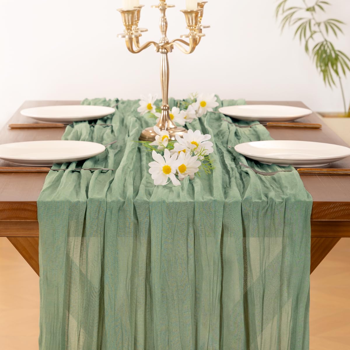 Socomi arch drape features sage runner to frame ceremonies or photo backdrops.