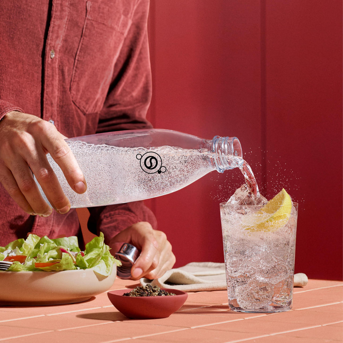 Sodastream dishwasher-safe black bottle for simple cleanups.