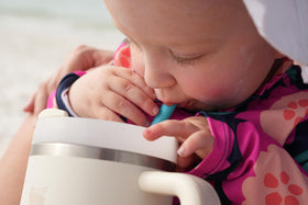 Softy Straws cleaning-squeegee-tool included for easy post-use cleaning.