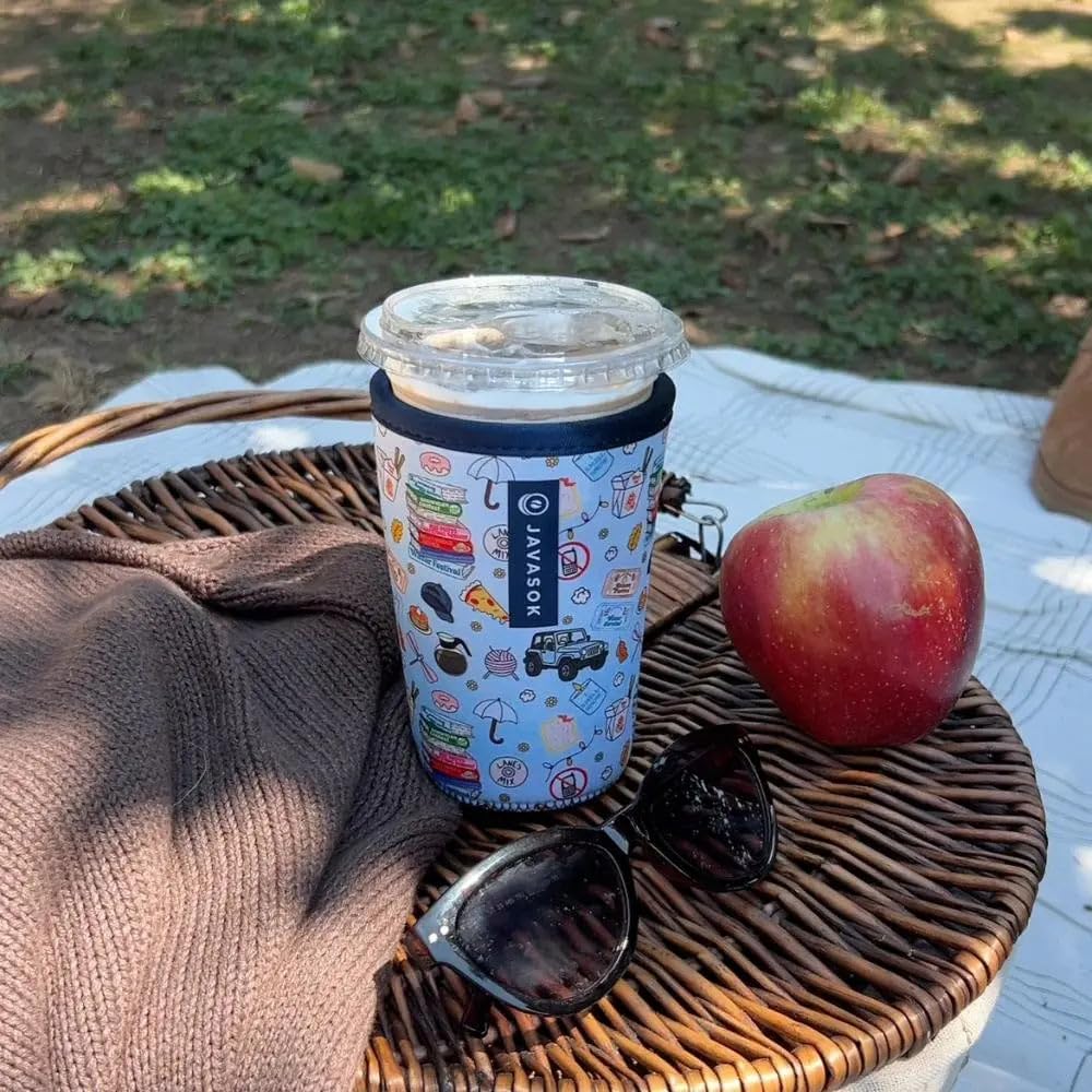 Sok It JavaSok non-slip grip for comfortable sipping.