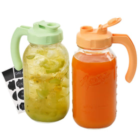 SOLIGT 64oz wide-mouth glass pitcher with pour spout for easy serving.