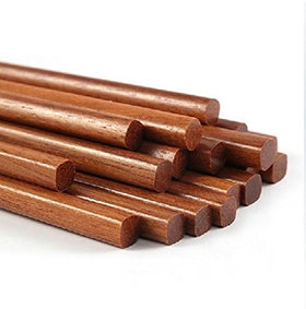 SOMOYA wooden chopsticks 25 cm length shown in hand.
