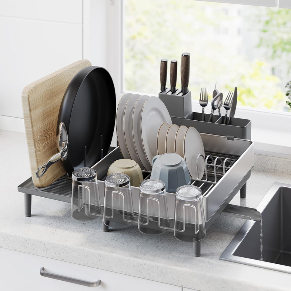 SONGMICS large dish drying rack front view highlights stainless steel durability.