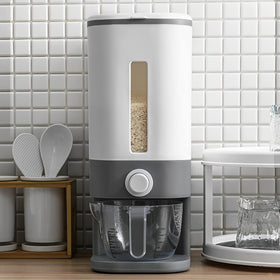 Sooyee dry food container with airtight lid preserves freshness