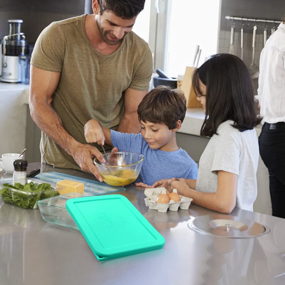 SOPHICO hanging-hole design enables easy drying and smart storage.
