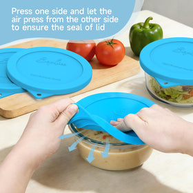 Lid on glass bowl for secure storage during meal prep and transport.