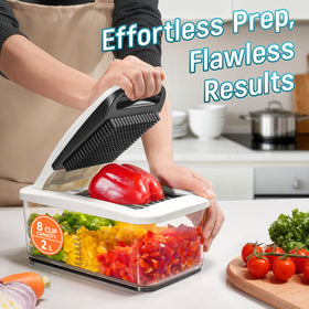 Sopito chopper features a 2L container for organized prep.