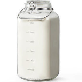 Sovietiep 2-gallon glass jar with airtight lid preserves freshness of flour and sugar.