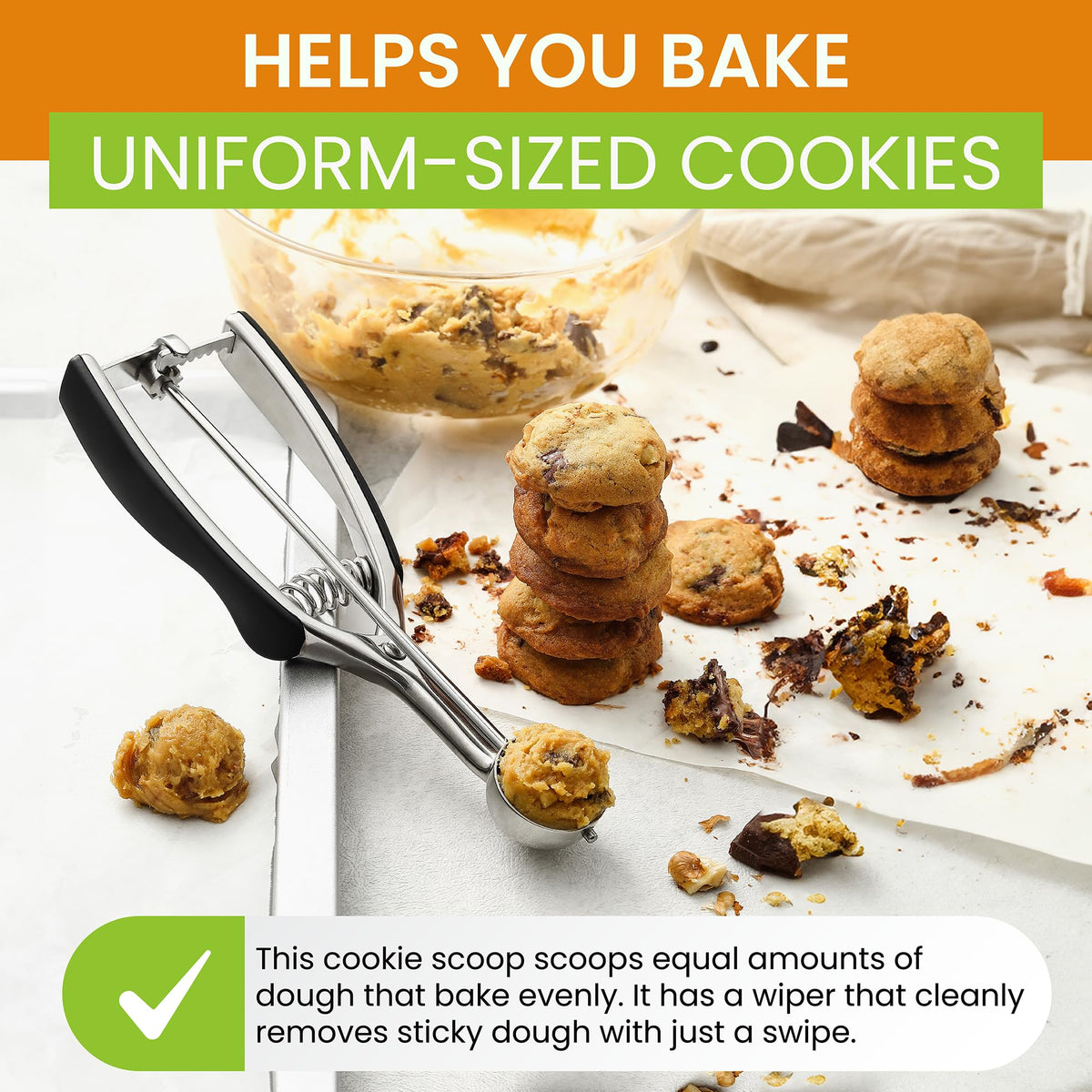 Spring Chef baking scoop with trigger delivers easy portioning.