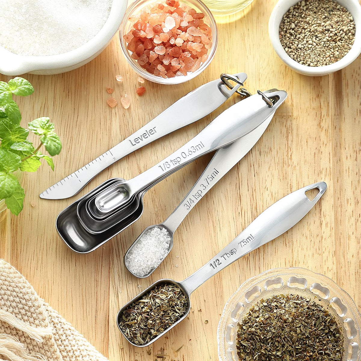 Durable stainless steel construction from Spring Chef resists wear.