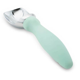Spring Chef heavy-duty metal scoop ergonomic handle reduces hand fatigue during scooping.