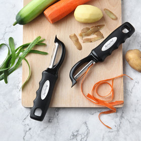 Spring Chef Premium Swivel Peeler ergonomic design for comfortable extended use.
