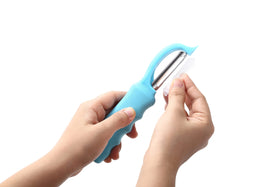 Spring Chef Premium Swivel Peeler lightweight construction for easy handling