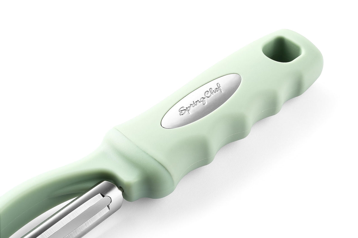 Spring Chef smooth glide peeler prevents clogging by peels for seamless prep.