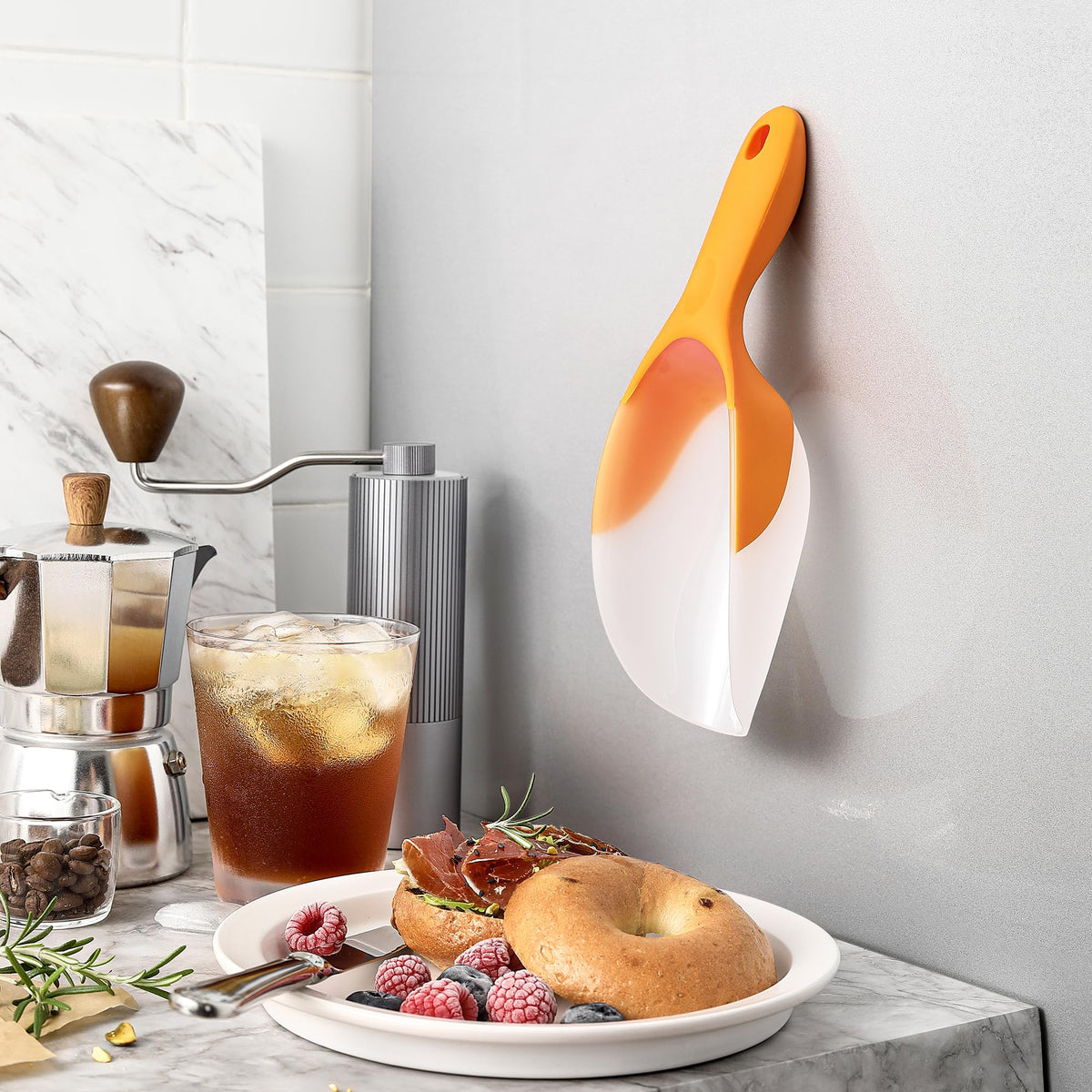 Spring Chef soft grip handle for comfortable use in cold freezers.