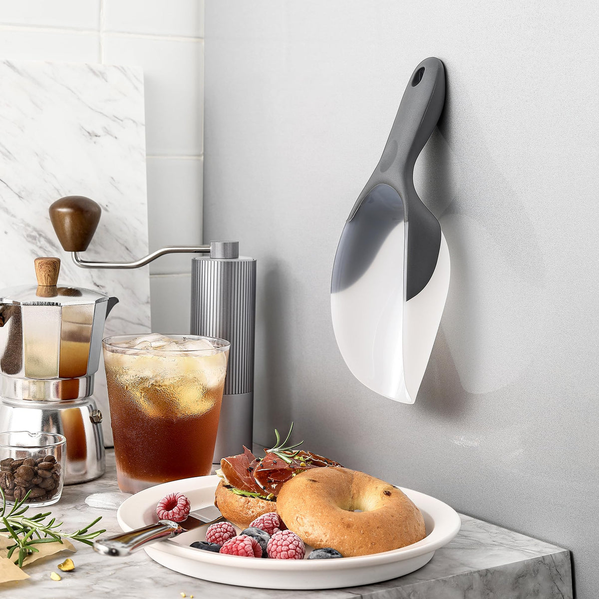 Spring Chef soft grip handle provides comfortable control during scooping