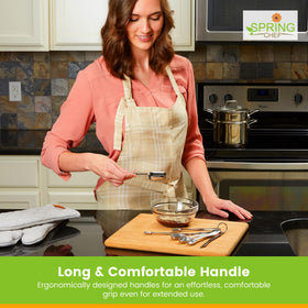 Spring Chef spice-jar-friendly design fits narrow jars for easy scooping.