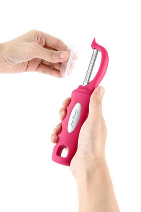 Spring Chef ergonomic design makes peeling comfortable for both hands.