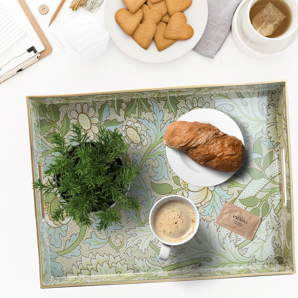 Spsyrine Dianthus rectangle tray with easy wipe-clean surface.