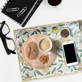 Spsyrine kitchen-living-room organizer tray helps tidy cosmetics and small items.