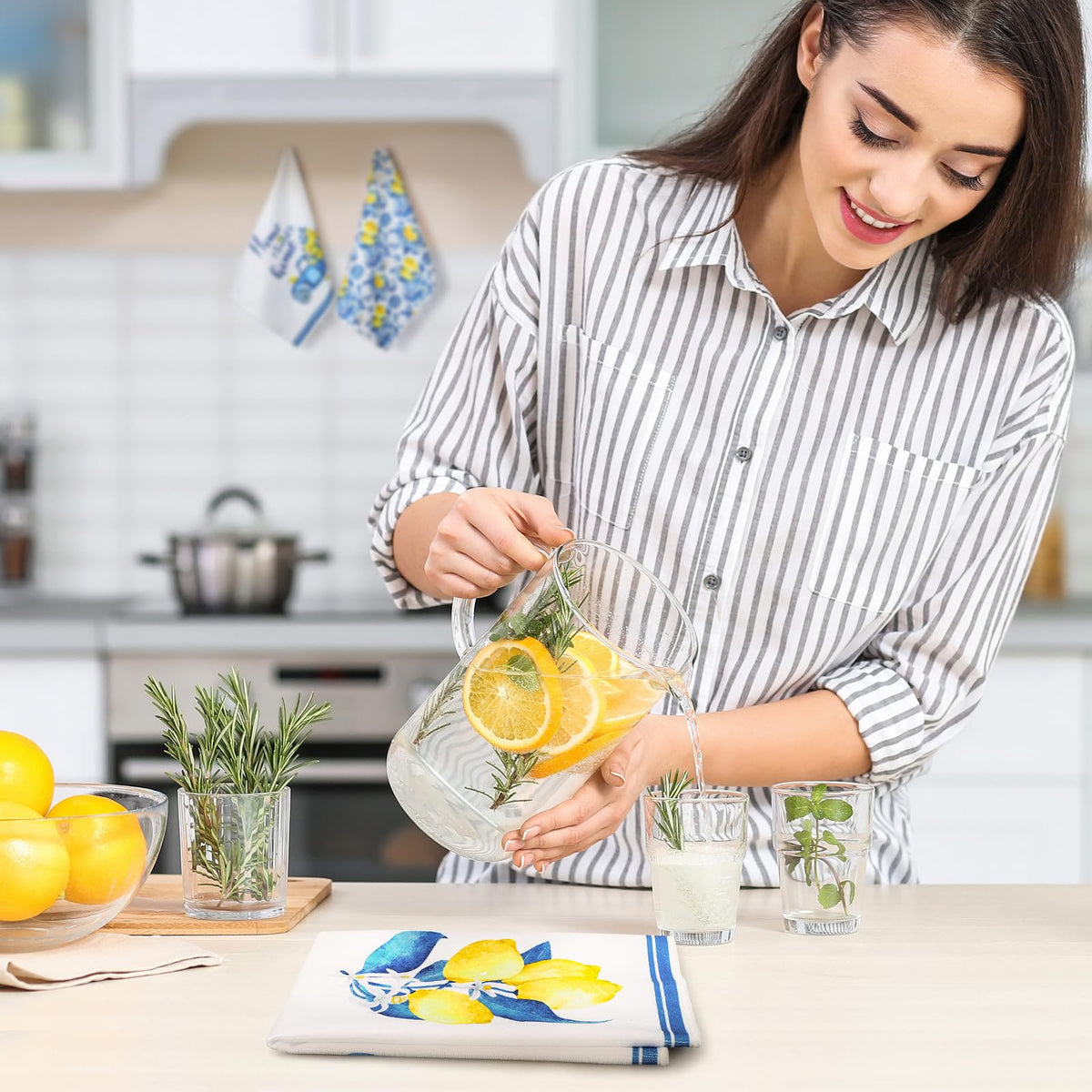 Sratte multicolor lemon pattern towels for stylish, practical drying