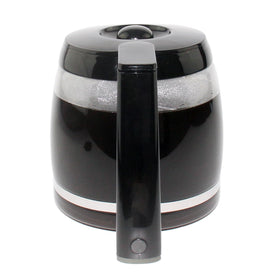 Srempat borosilicate glass carafe emphasizes durability and clarity.