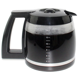 Srempat carafe featuring a comfortable grip handle for steady pours.