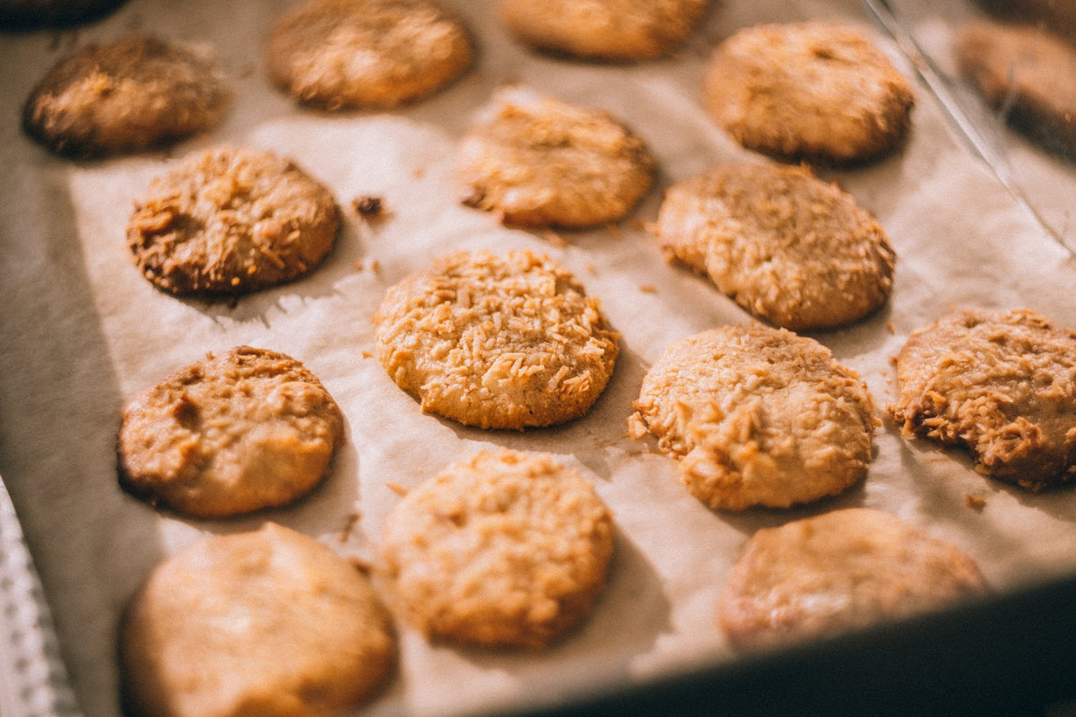 SS&CC dishwasher-safe pans simplify cleanup after baking sessions