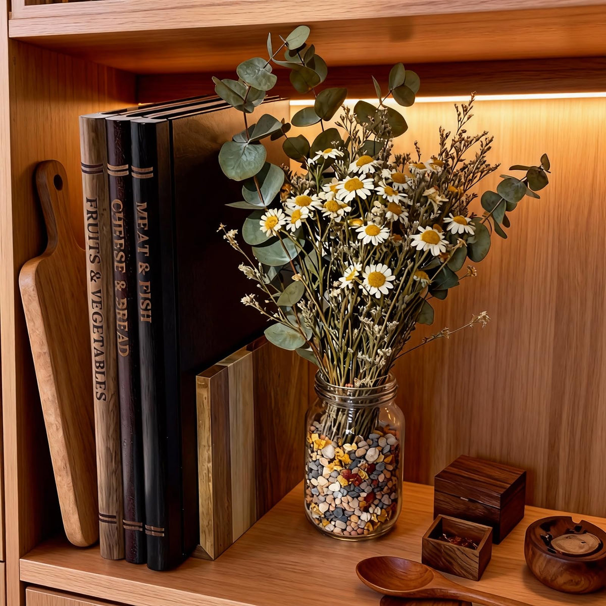 SSHIYEEY acacia wood cutting boards show natural grain and durability for daily prep.