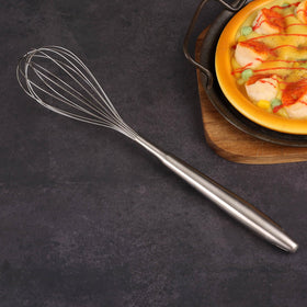 Standcn soup ladle for steady portioning of broths and soups