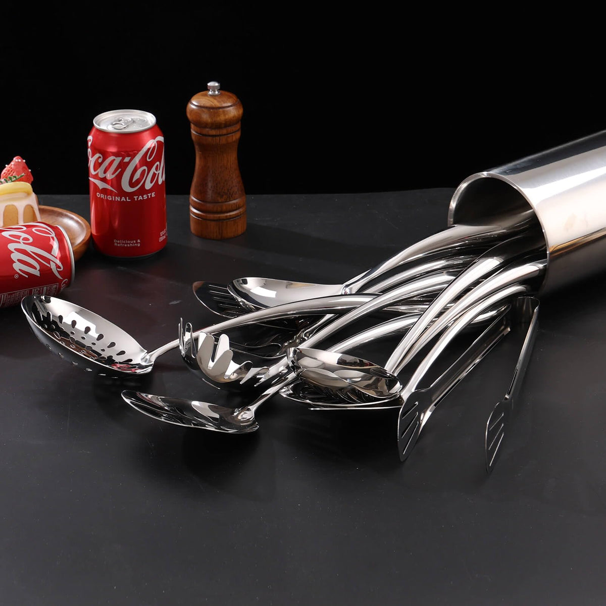 Standcn spaghetti-spoon makes serving pasta easy and mess-free.