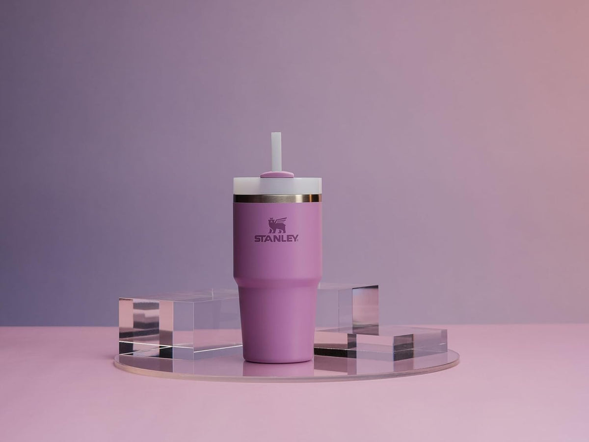90% recycled stainless steel construction supports sustainable sipping with STANLEY.