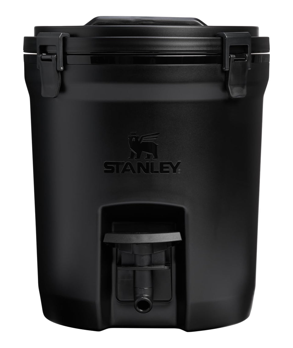 Stanley Adventure Fast Flow Water Jug 2 Gallon closeup highlights durable handle for easy transport
