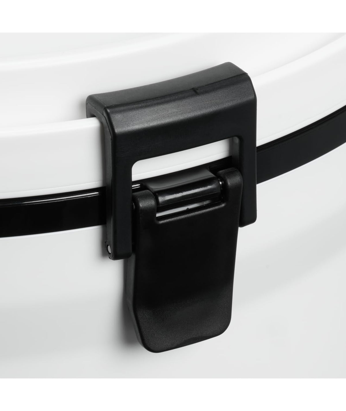 Stanley Adventure high-flow spigot image showing easy pouring and cleaning.