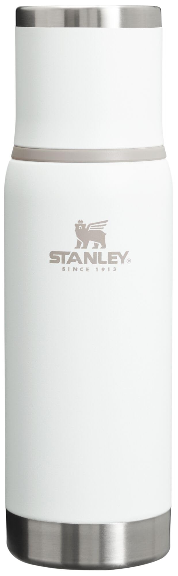 STANLEY Adventure-To-Go bottle with wide-mouth for easy filling and quick cleaning.