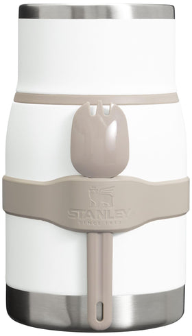 Stanley Adventure To-Go Food Jar with leakproof lid keeps meals hot or cold.