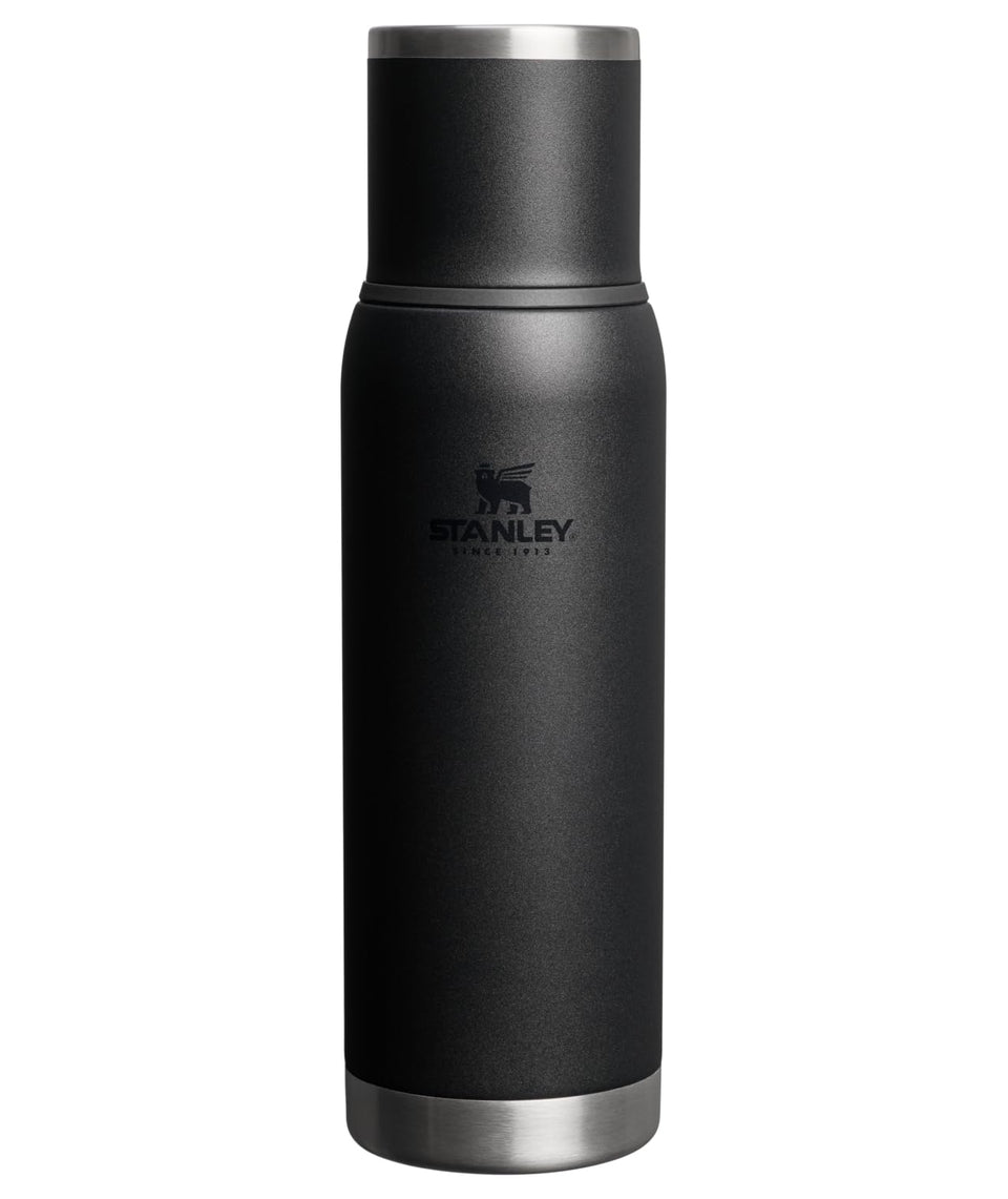 Stanley Adventure-To-Go vacuum bottle in black 2.0 with leakproof lid keeps drinks hot or cold for hours