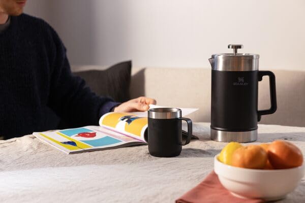 Stanley 48 oz capacity serves groups, ideal for shared offices or mornings.