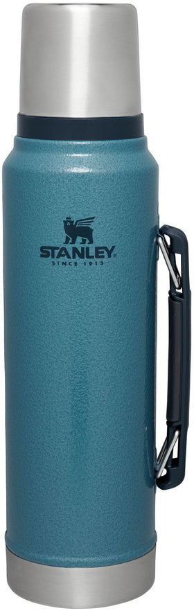 Stanley Classic vacuum bottle with wide mouth for easy filling and pouring.