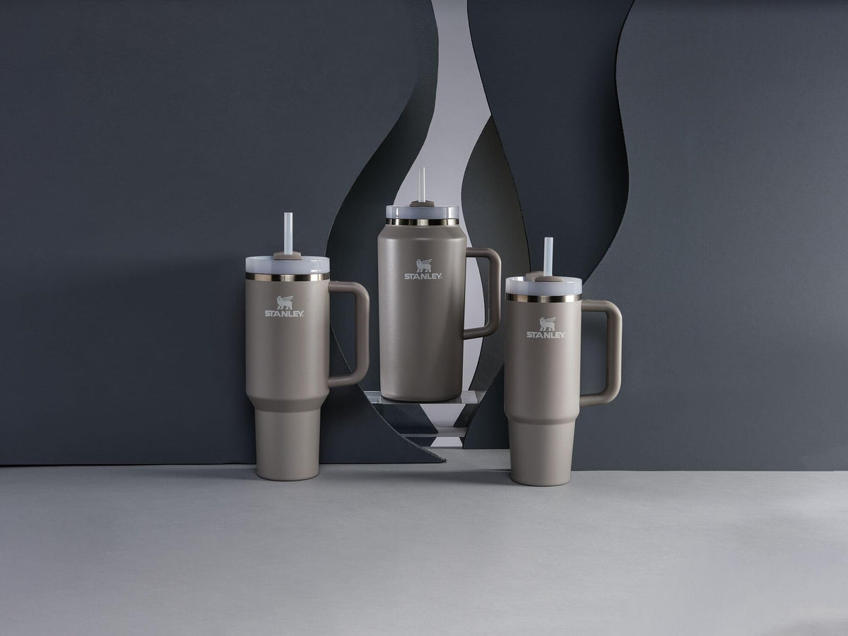 Stanley ergonomic handle with comfort-grip inserts for easy carrying.