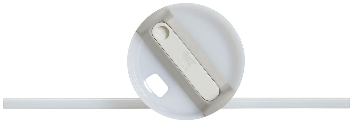 Stanley FlowState lid with three positions for sipping, drinking, or full coverage.