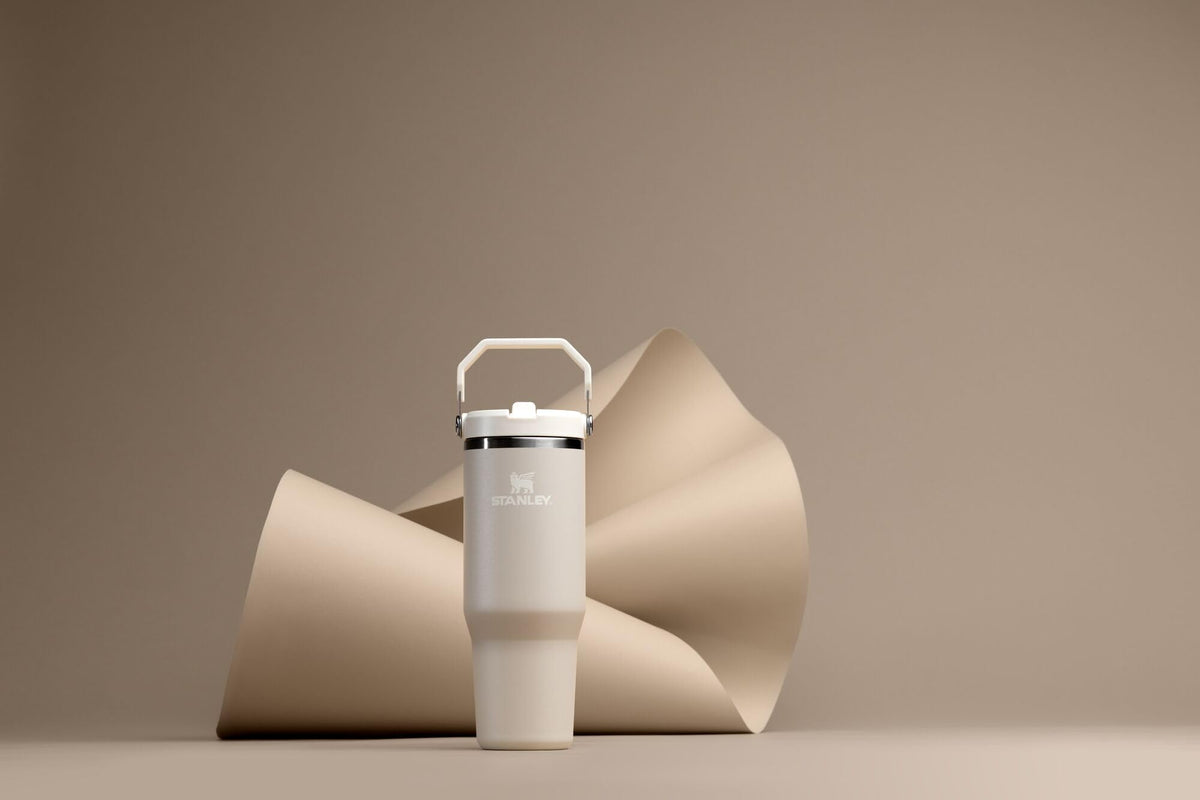 STANLEY IceFlow 2.0 twist-on lid shown for easy sipping during commutes