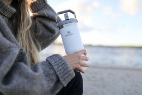Stanley leak-resistant lid seals securely to prevent spills on the go.