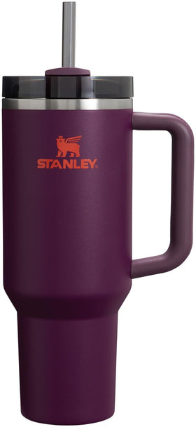 STANLEY Quencher H2.0 with handle and straw keeps drinks cold during travel.