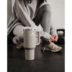 Recycled stainless steel construction supports daily use with eco-friendly durability.