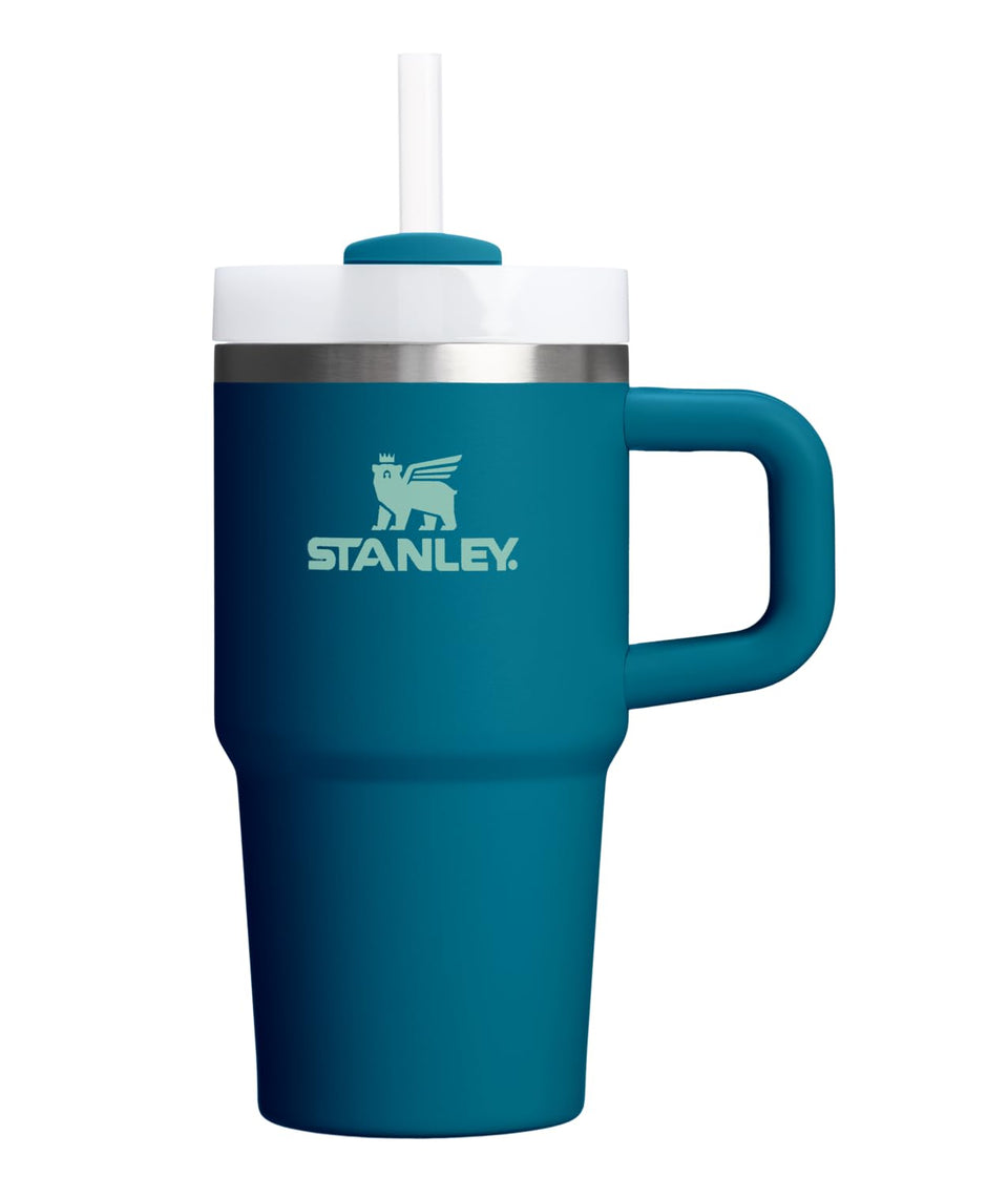 Stanley Quencher H2.0 with handle and straw, coastal teal, ideal for daily hydration on the go.