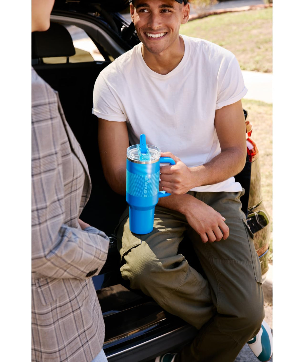STANLEY Quencher ProTour built-in straw for quick sips during workouts and commutes.