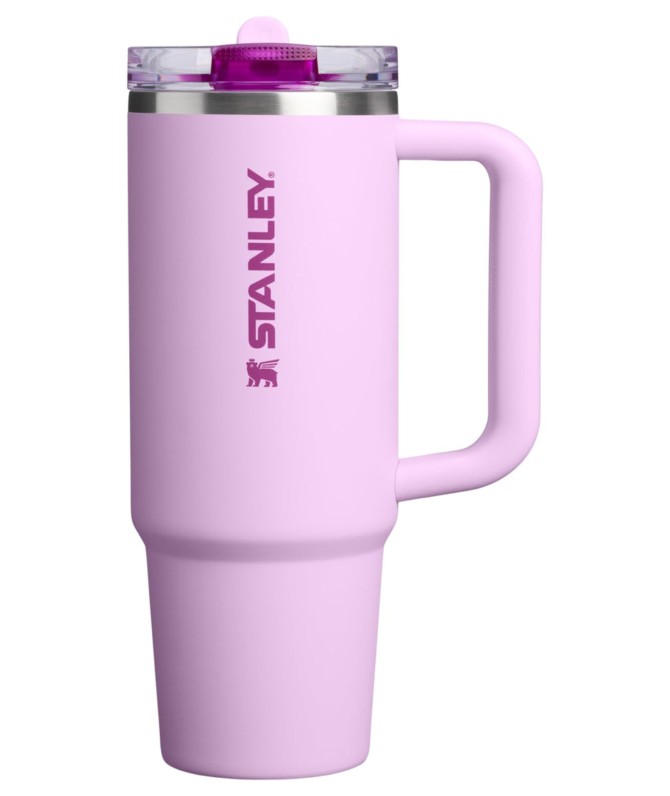 STANLEY Quencher ProTour flip straw lid demonstrates leakproof sipping for travel.